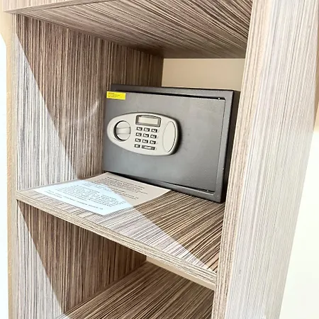 гт *